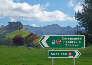 Дом расположен рядом с Окленд и Тамес, на северном острове Новой Зеландии. Фото: Дитмар Герстер
